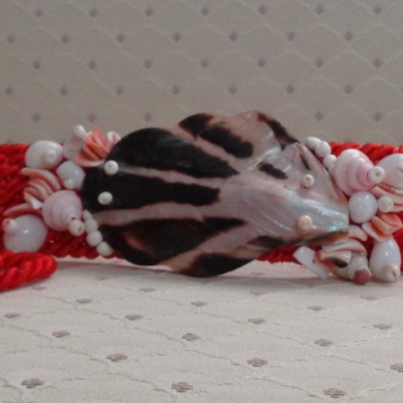 Vintage Red Cord Belt Adorned with Shells Fits 26-38 - Picture 2 of 6
